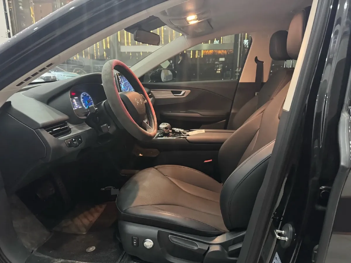 2024 HongQi E-QM5 BEV 72KWH,autocango,china used car exporter,china ev exporter,chinese used car exporter,chinese used ev exporter