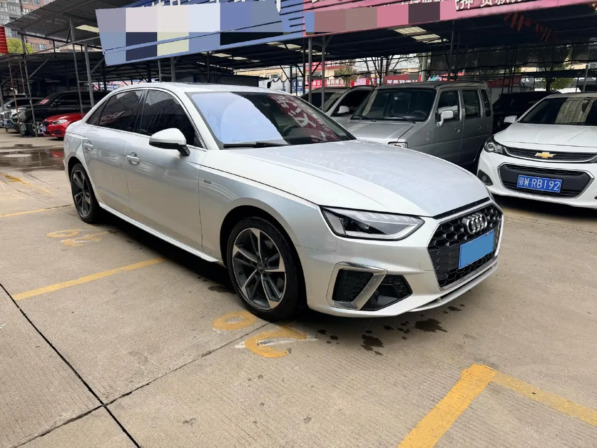 2023 Audi A4L 2.0T 190HP L4 7DCT,autocango,china used car exporter,china ev exporter,chinese used car exporter,chinese used ev exporter