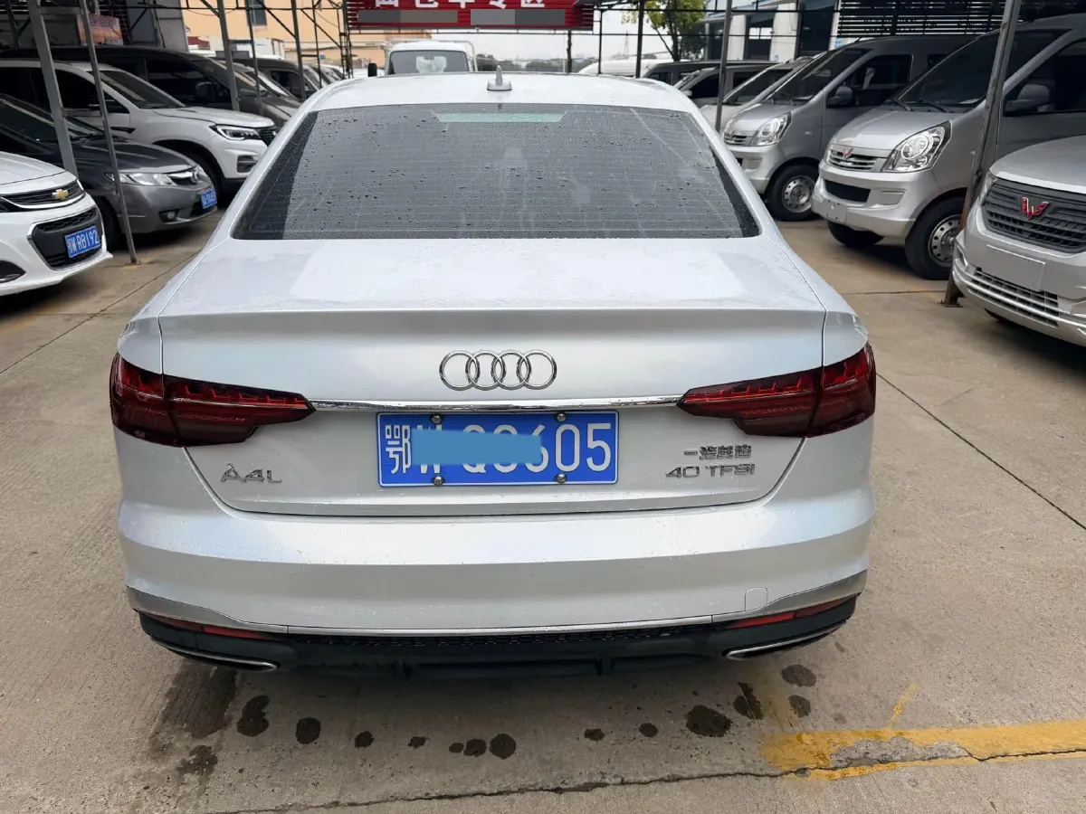 2023 Audi A4L 2.0T 190HP L4 7DCT,autocango,china used car exporter,china ev exporter,chinese used car exporter,chinese used ev exporter