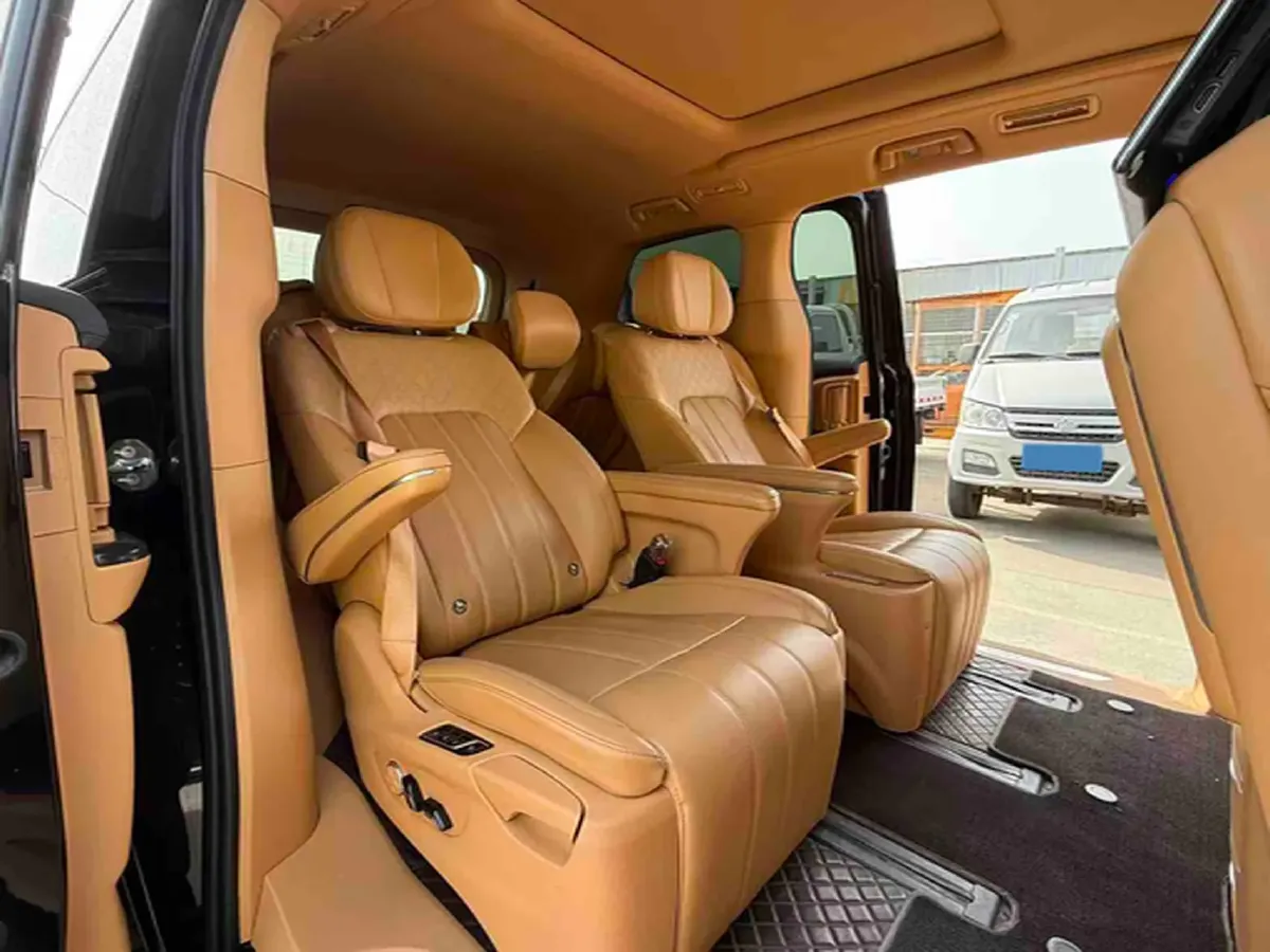 2022 Voyah Dream 1.5T 136HP L4 PHEV 25.57KWH,autocango,china used car exporter,china ev exporter,chinese used car exporter,chinese used ev exporter