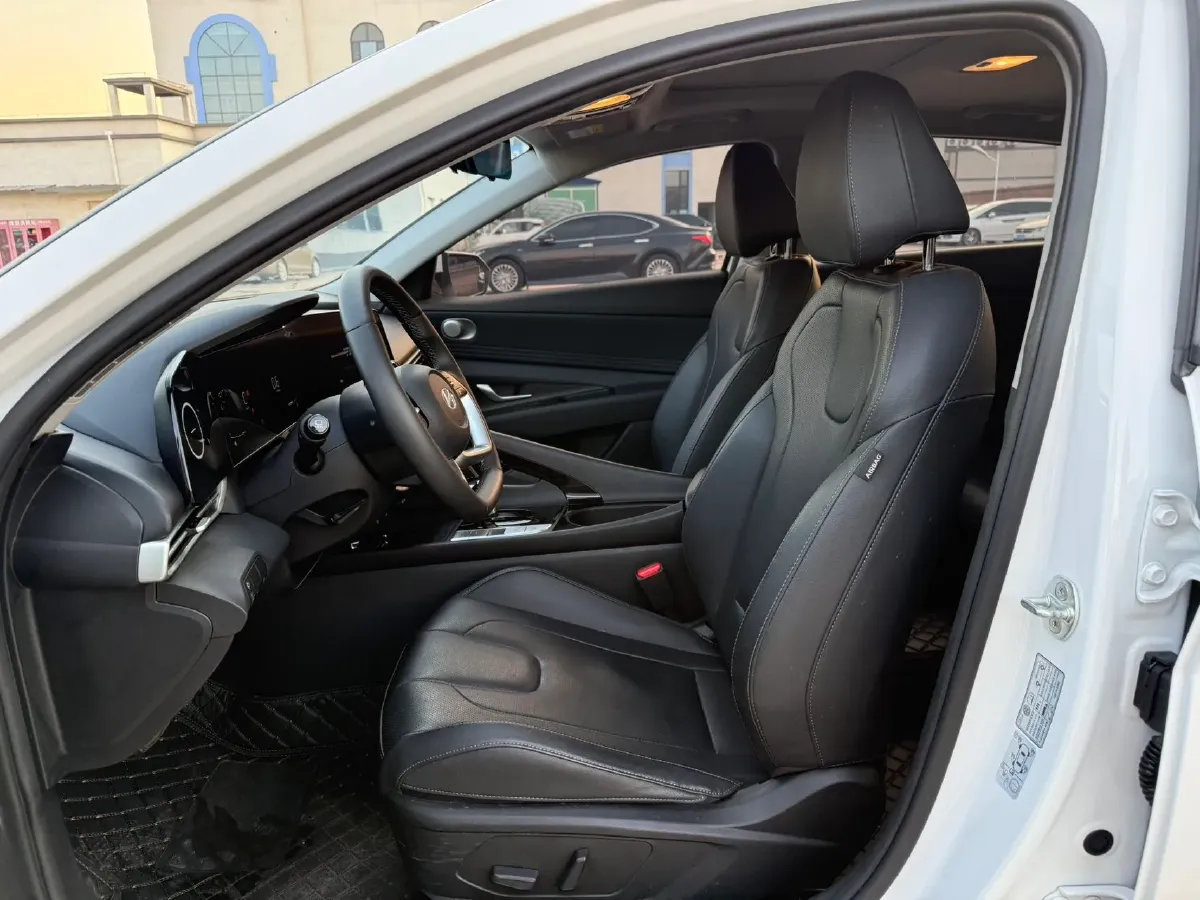 2022 Hyundai Elantra 1.5L 115HP L4 CVT,autocango,china used car exporter,china ev exporter,chinese used car exporter,chinese used ev exporter