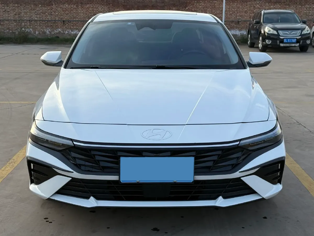 2022 Hyundai Elantra 1.5L 115HP L4 CVT,autocango,china used car exporter,china ev exporter,chinese used car exporter,chinese used ev exporter
