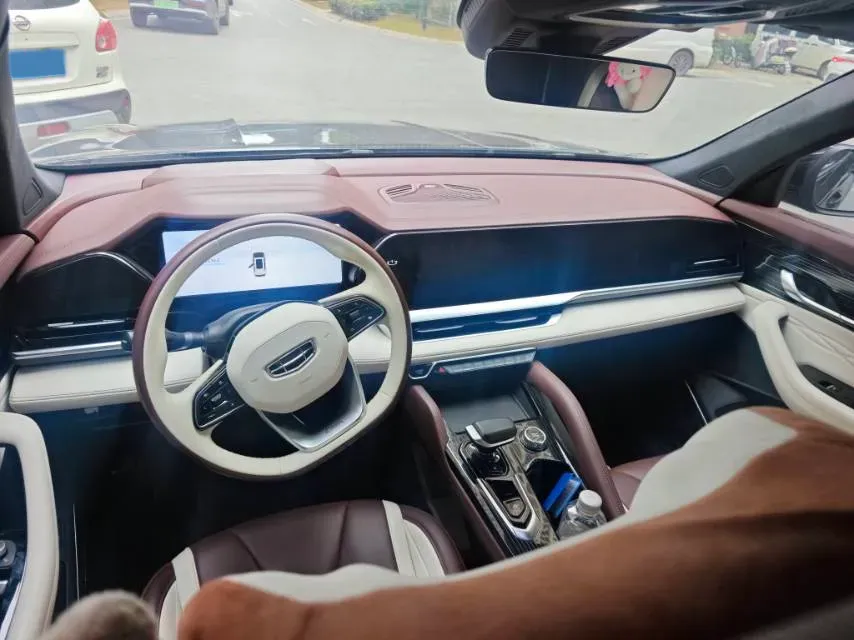 2021 Geely Monjaro 2.0T 218HP L4 7DCT,autocango,china used car exporter,china ev exporter,chinese used car exporter,chinese used ev exporter