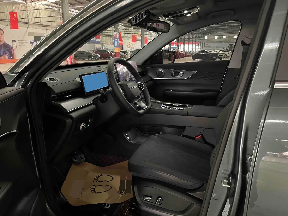 2025 Chery Tiggo 8 Plus 1.6T 197HP L4 7DCT,autocango,china used car exporter,china ev exporter,chinese used car exporter,chinese used ev exporter