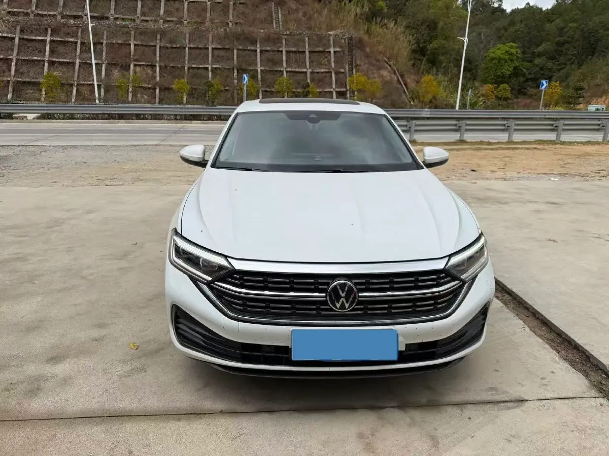 2023 Volkswagen Sagitar 1.5T 160HP L4 7DCT,autocango,china used car exporter,china ev exporter,chinese used car exporter,chinese used ev exporter