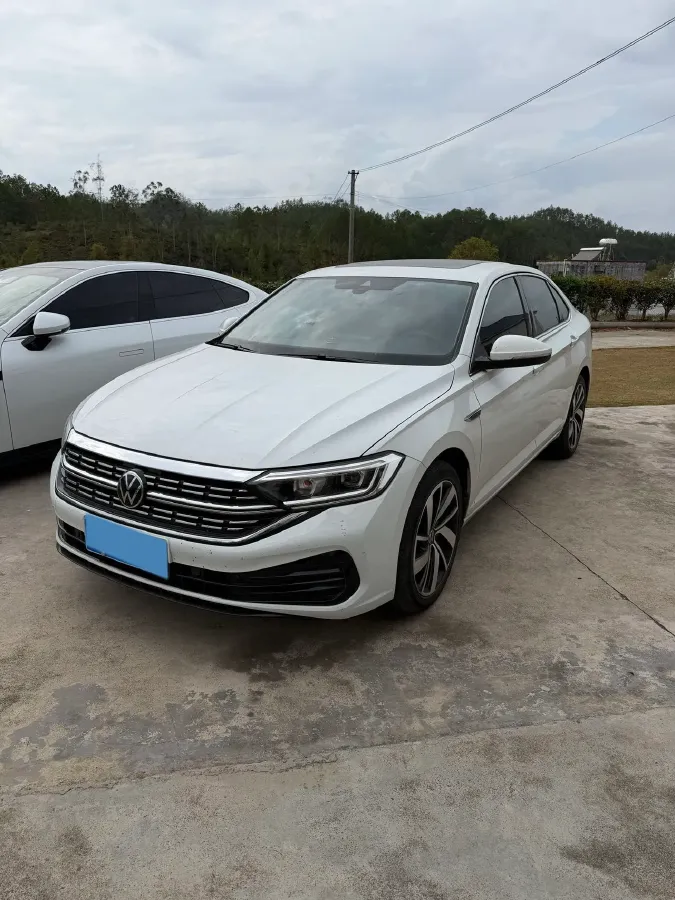 2023 Volkswagen Sagitar 1.5T 160HP L4 7DCT,autocango,china used car exporter,china ev exporter,chinese used car exporter,chinese used ev exporter