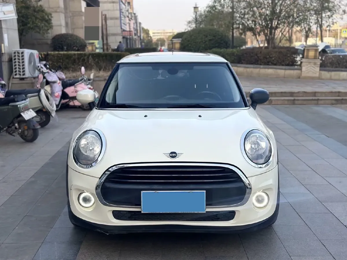 2019 MINI MINI 1.5T 102HP L3 7DCT,autocango,china used car exporter,china ev exporter,chinese used car exporter,chinese used ev exporter