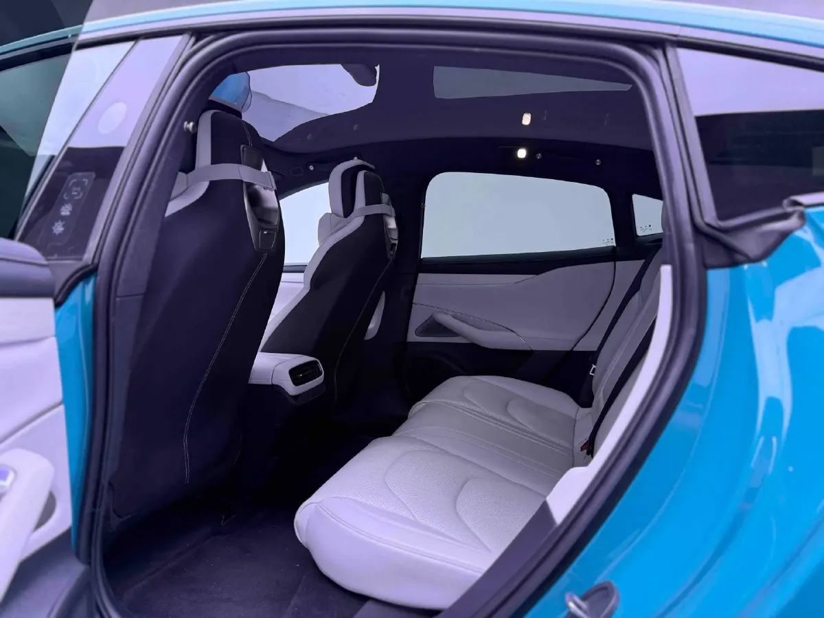 2024 MI SU7 BEV 73.6KWH,autocango,china used car exporter,china ev exporter,chinese used car exporter,chinese used ev exporter