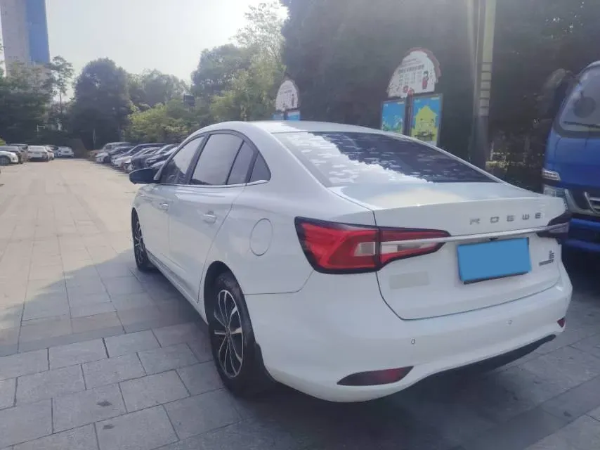 2020 Roewe i5 1.5L 120HP L4 CVT,autocango,china used car exporter,china ev exporter,chinese used car exporter,chinese used ev exporter