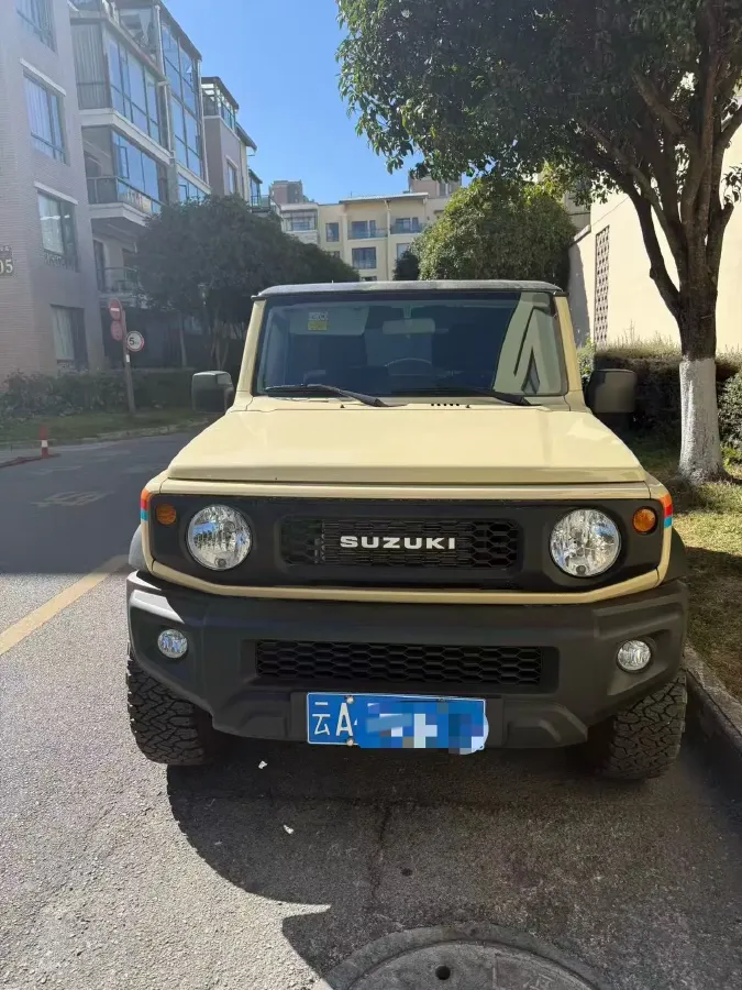 2025 Geely Coolray 1.5L 126HP L4 5MT,autocango,china used car exporter,china ev exporter,chinese used car exporter,chinese used ev exporter