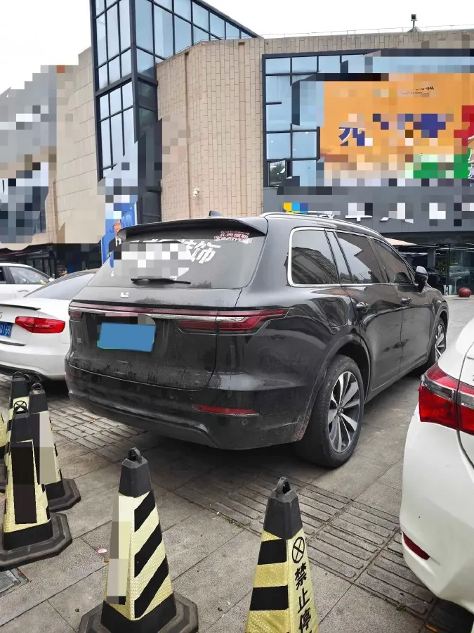 2020 Li ONE Range Extended 131HP REEV 40.5KWH,autocango,china used car exporter,china ev exporter,chinese used car exporter,chinese used ev exporter