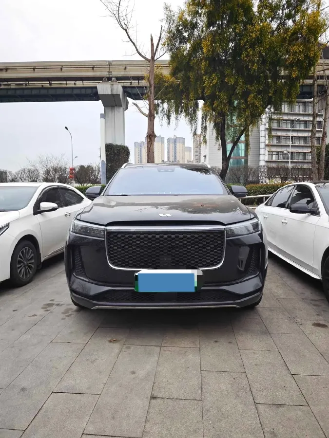 2020 Li ONE Range Extended 131HP REEV 40.5KWH,autocango,china used car exporter,china ev exporter,chinese used car exporter,chinese used ev exporter