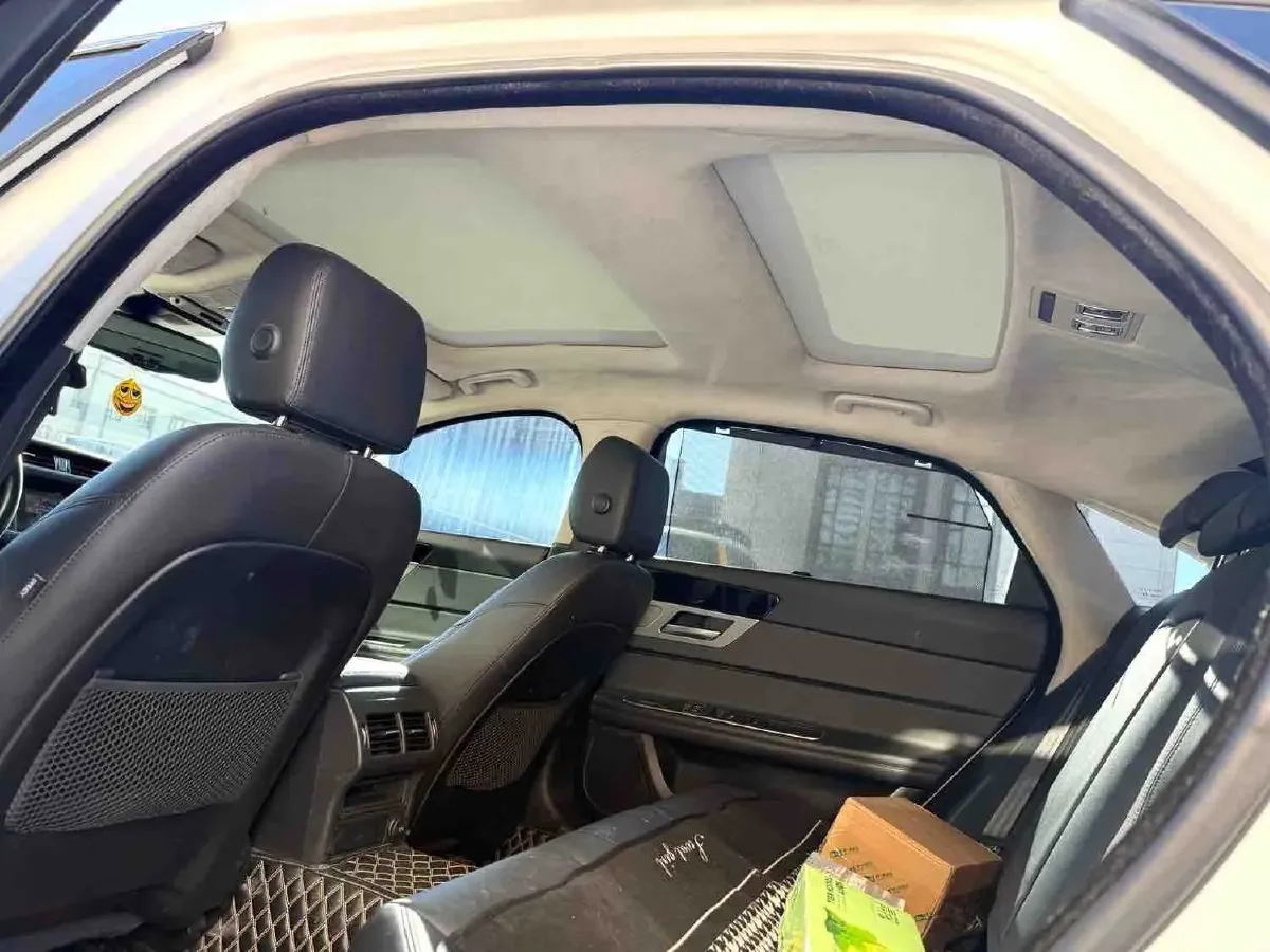 2018 Jaguar XFL 2.0T 200HP L4 8AT,autocango,china used car exporter,china ev exporter,chinese used car exporter,chinese used ev exporter