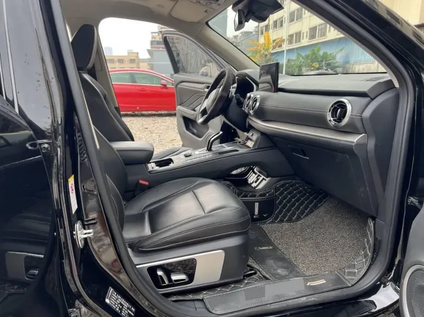 2021 WEY VV6 2.0T 227HP L4 7DCT,autocango,china used car exporter,china ev exporter,chinese used car exporter,chinese used ev exporter