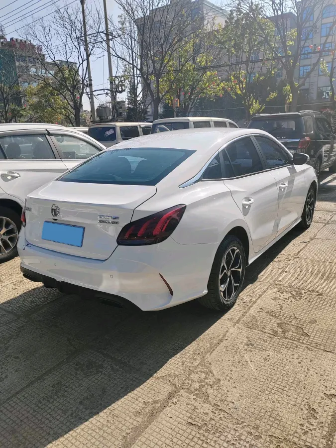 2023 MG 5 1.5L 129HP L4 5MT,autocango,china used car exporter,china ev exporter,chinese used car exporter,chinese used ev exporter