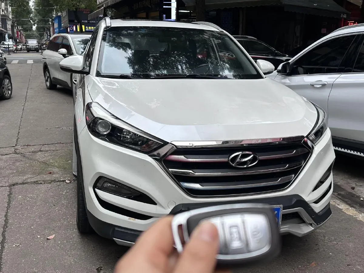 2015 Hyundai Tucson 1.6T 177HP L4 7DCT,autocango,china used car exporter,china ev exporter,chinese used car exporter,chinese used ev exporter