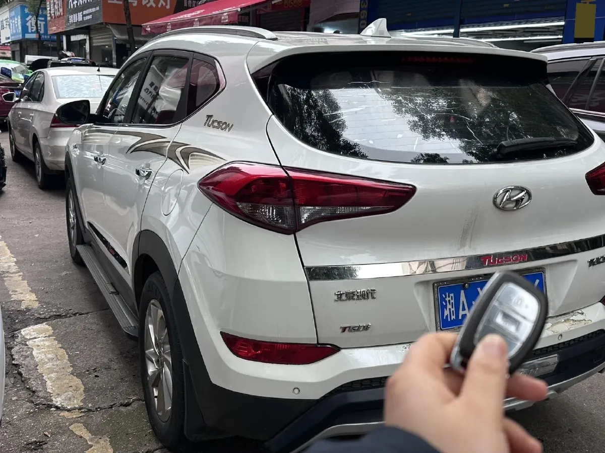 2015 Hyundai Tucson 1.6T 177HP L4 7DCT,autocango,china used car exporter,china ev exporter,chinese used car exporter,chinese used ev exporter