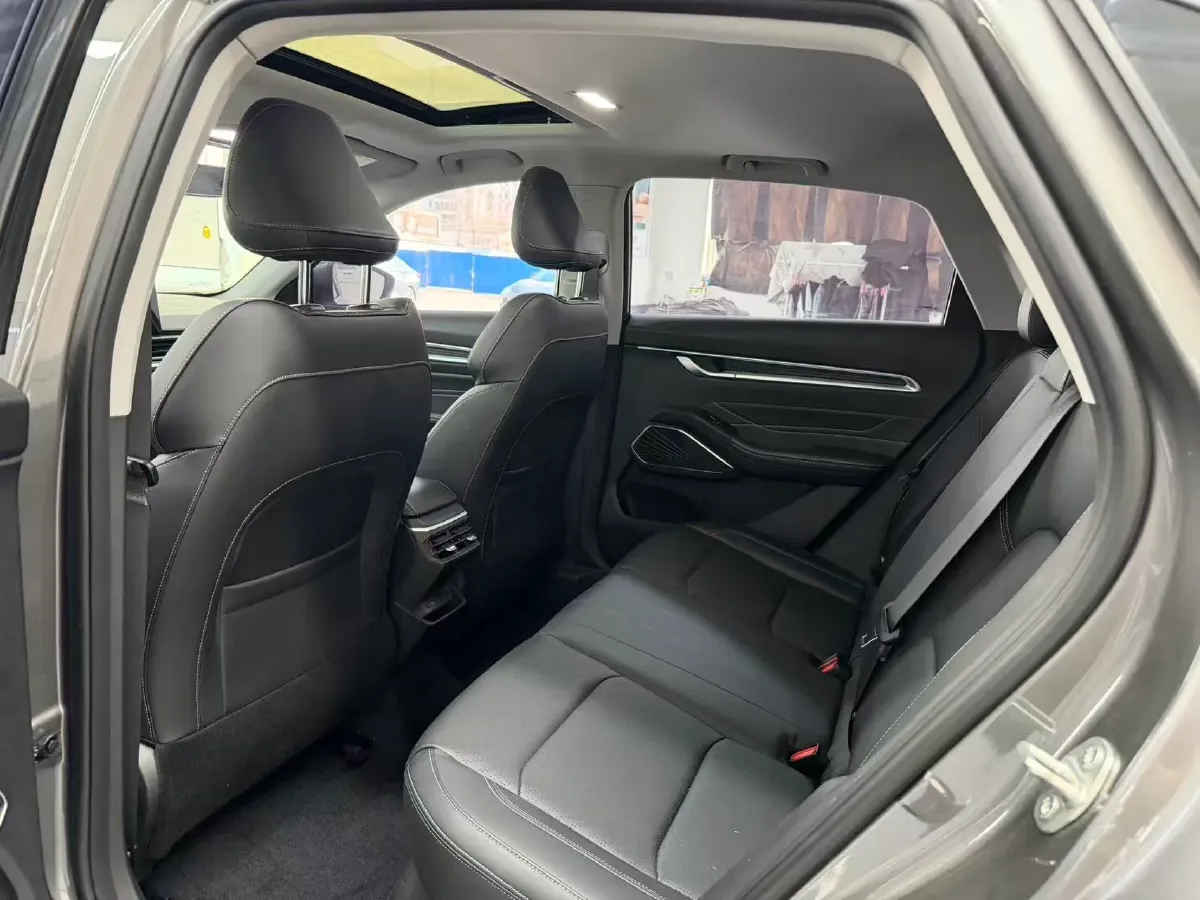 2022 Geely Emgrand 1.5L 114HP L4 CVT,autocango,china used car exporter,china ev exporter,chinese used car exporter,chinese used ev exporter