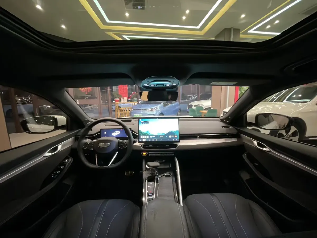 2025 Geely Preface 2.0T 238HP L4 8AT,autocango,china used car exporter,china ev exporter,chinese used car exporter,chinese used ev exporter