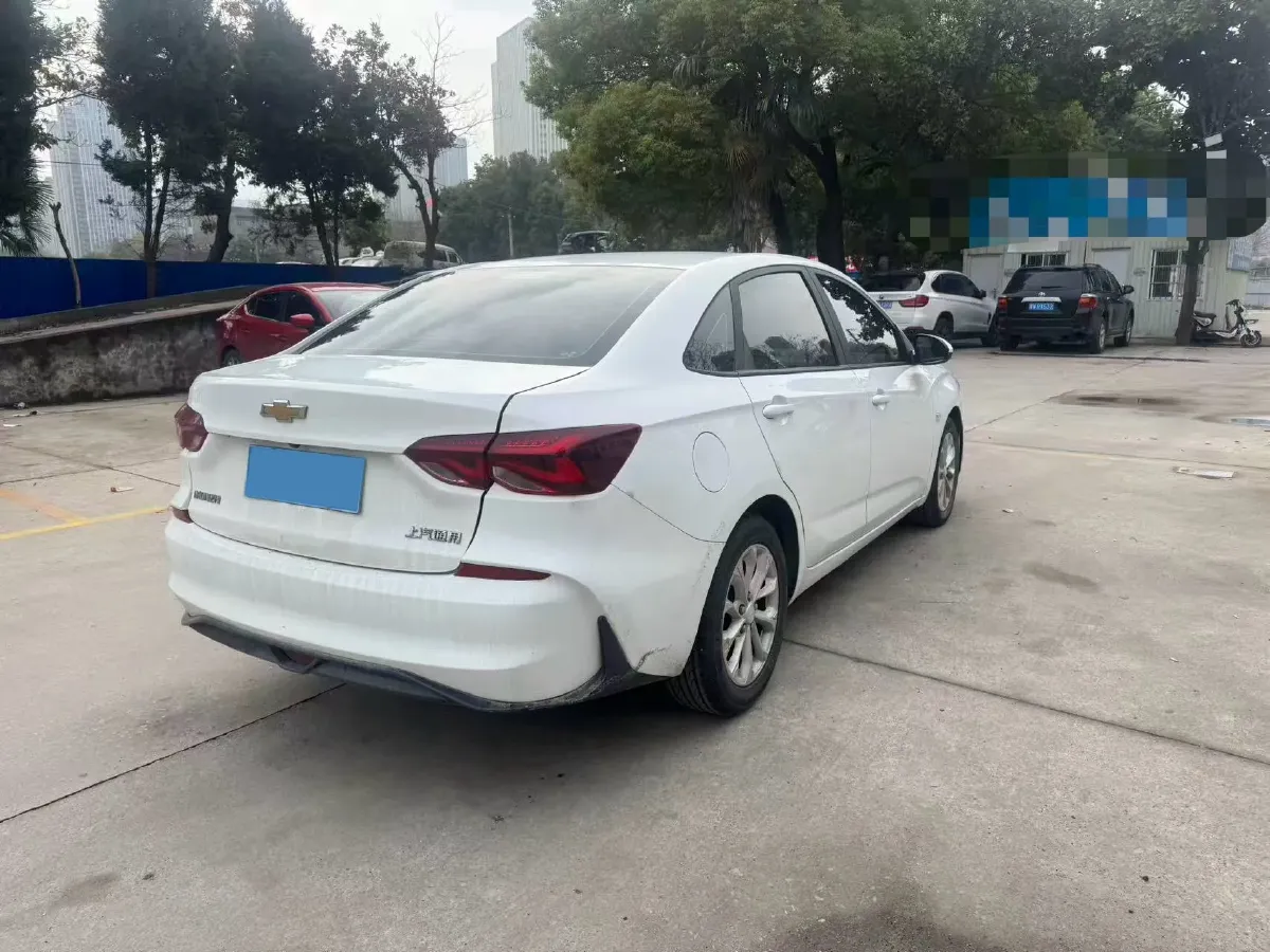 2023 Chevrolet Monza 1.5L 113HP L4 6DCT,autocango,china used car exporter,china ev exporter,chinese used car exporter,chinese used ev exporter