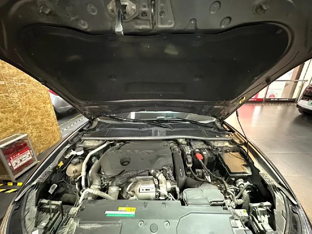 2022 Citroen C5 X 1.6T 175HP L4 8AT,autocango,china used car exporter,china ev exporter,chinese used car exporter,chinese used ev exporter