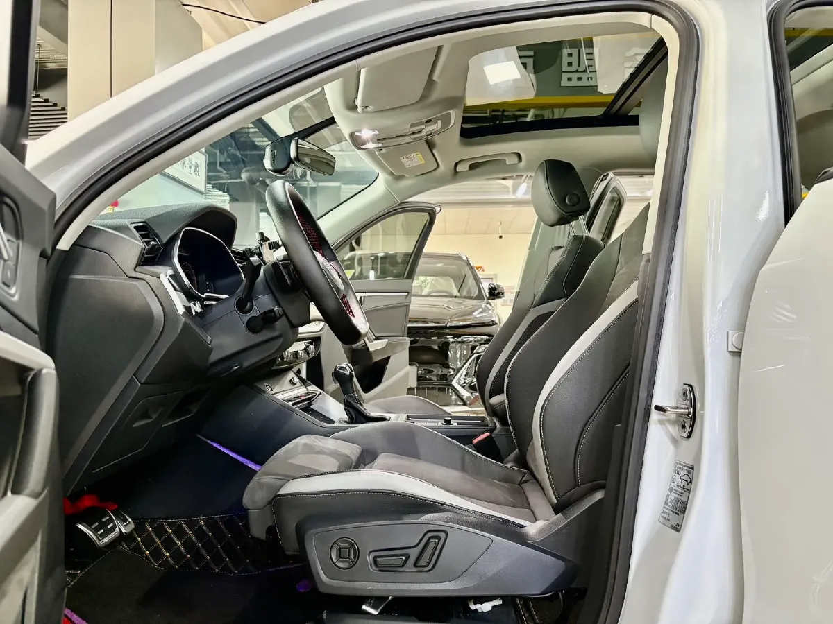 2023 Audi Q3 1.4T 150HP L4 7DCT,autocango,china used car exporter,china ev exporter,chinese used car exporter,chinese used ev exporter