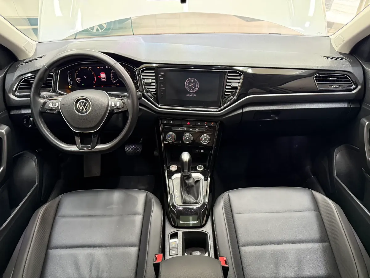 2022 Volkswagen T-Roc 1.4T 150HP L4 7DCT,autocango,china used car exporter,china ev exporter,chinese used car exporter,chinese used ev exporter