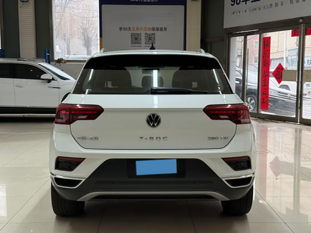 2022 Volkswagen T-Roc 1.4T 150HP L4 7DCT,autocango,china used car exporter,china ev exporter,chinese used car exporter,chinese used ev exporter