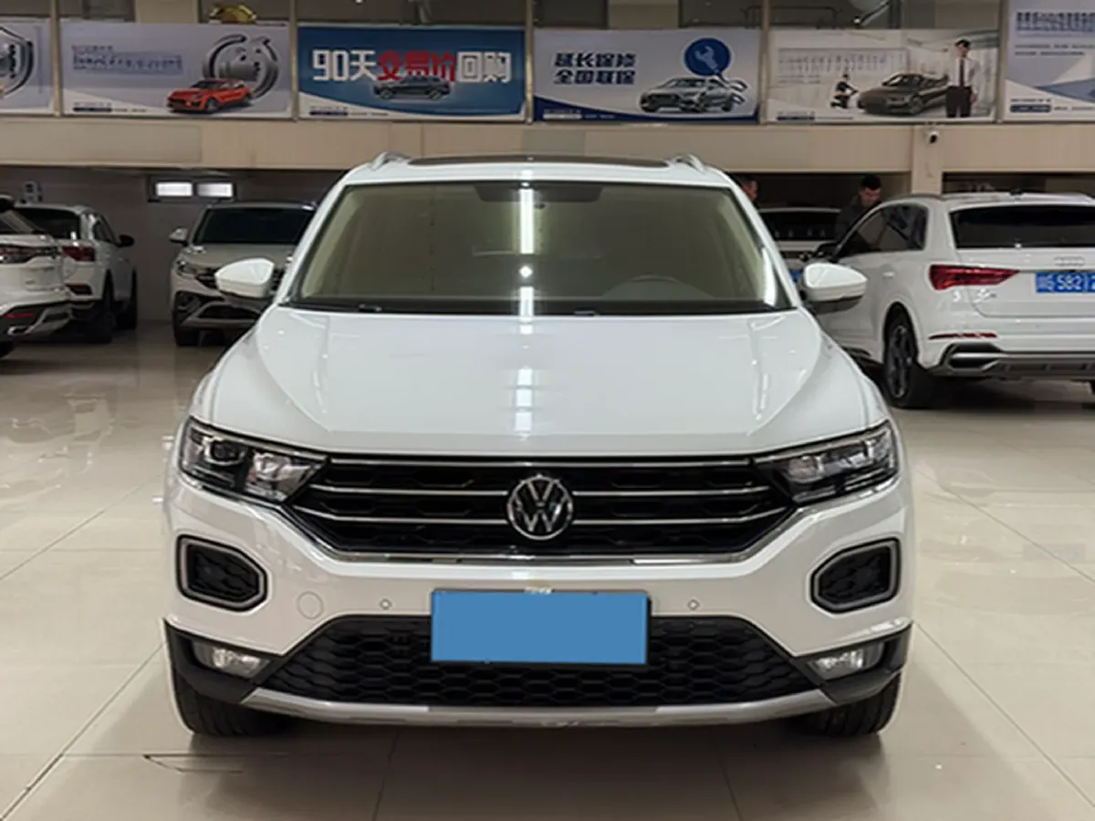 2022 Volkswagen T-Roc 1.4T 150HP L4 7DCT,autocango,china used car exporter,china ev exporter,chinese used car exporter,chinese used ev exporter