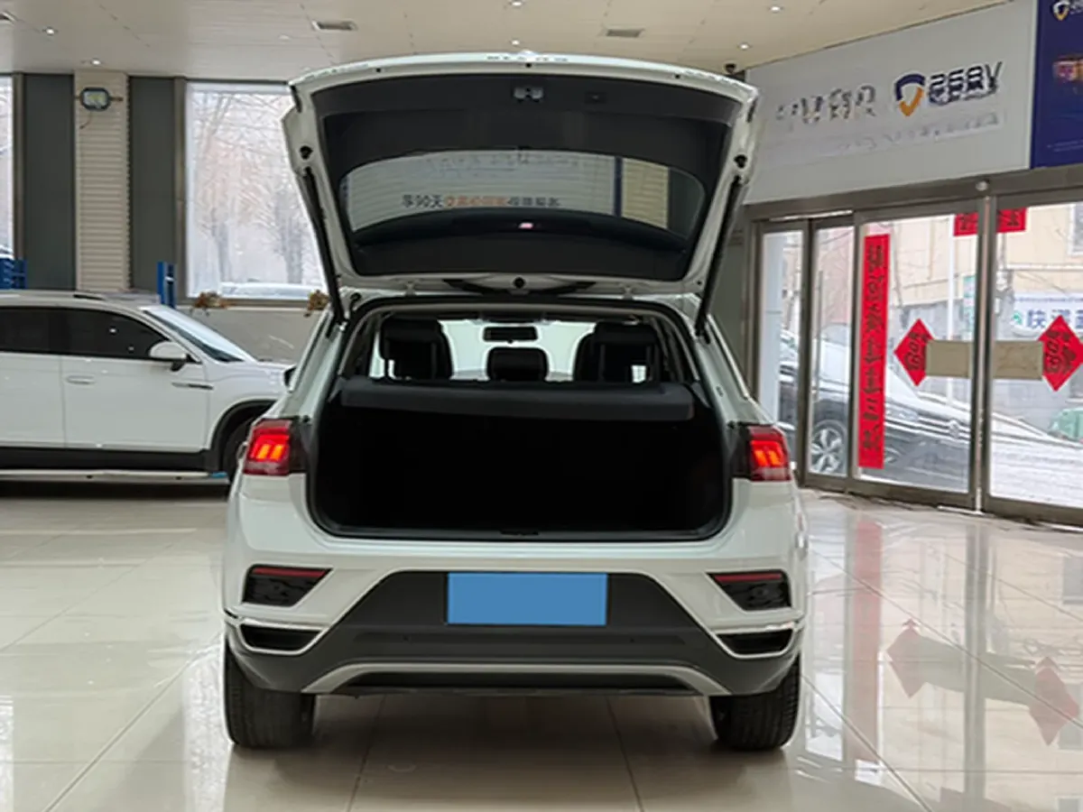 2022 Volkswagen T-Roc 1.4T 150HP L4 7DCT,autocango,china used car exporter,china ev exporter,chinese used car exporter,chinese used ev exporter