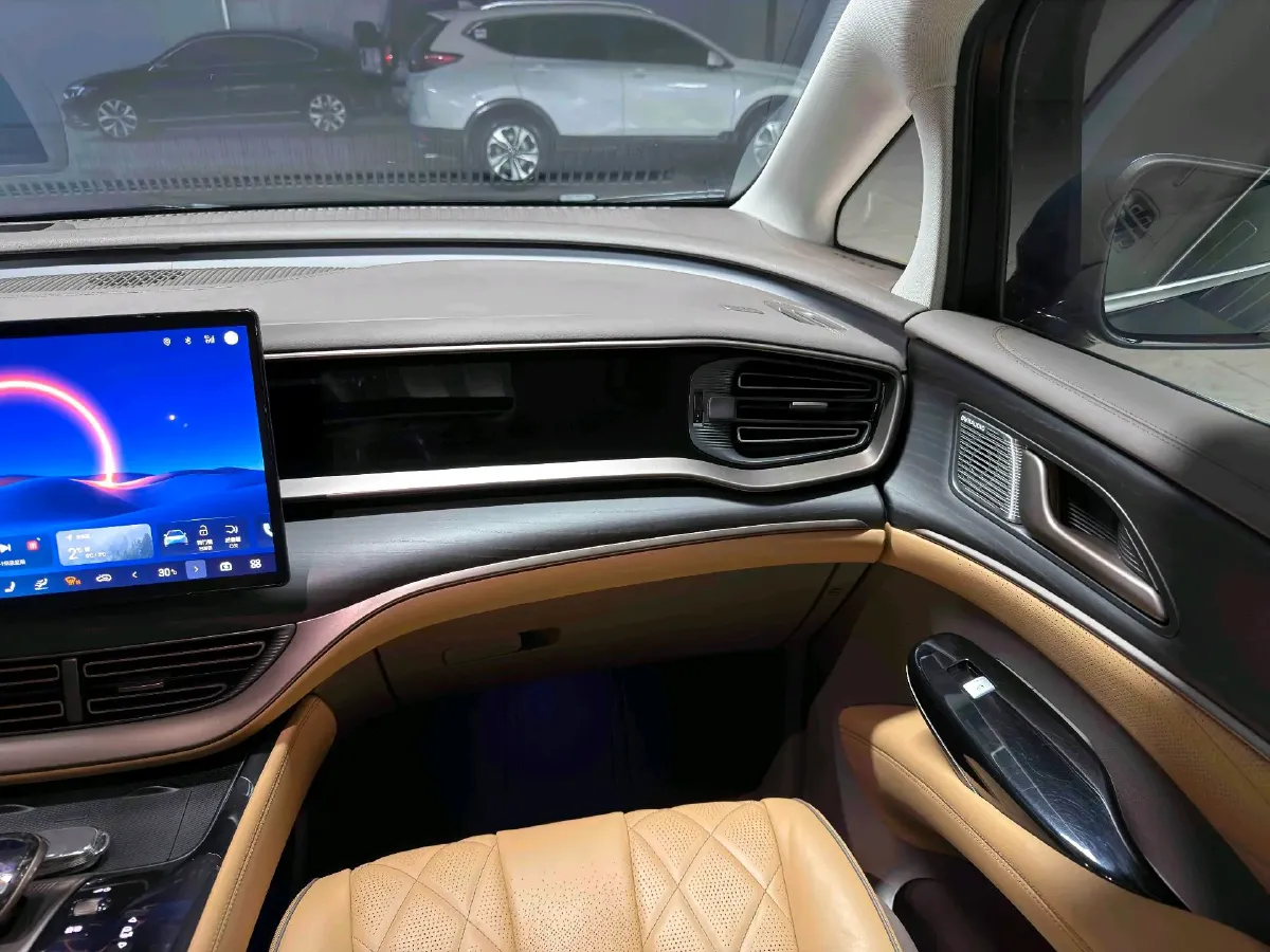 2022 Mercedes-Benz GLC Class 2.0T 197HP L4 9AT,autocango,china used car exporter,china ev exporter,chinese used car exporter,chinese used ev exporter