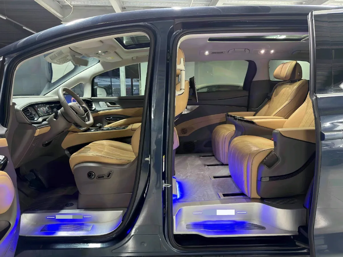 2022 Mercedes-Benz GLC Class 2.0T 197HP L4 9AT,autocango,china used car exporter,china ev exporter,chinese used car exporter,chinese used ev exporter