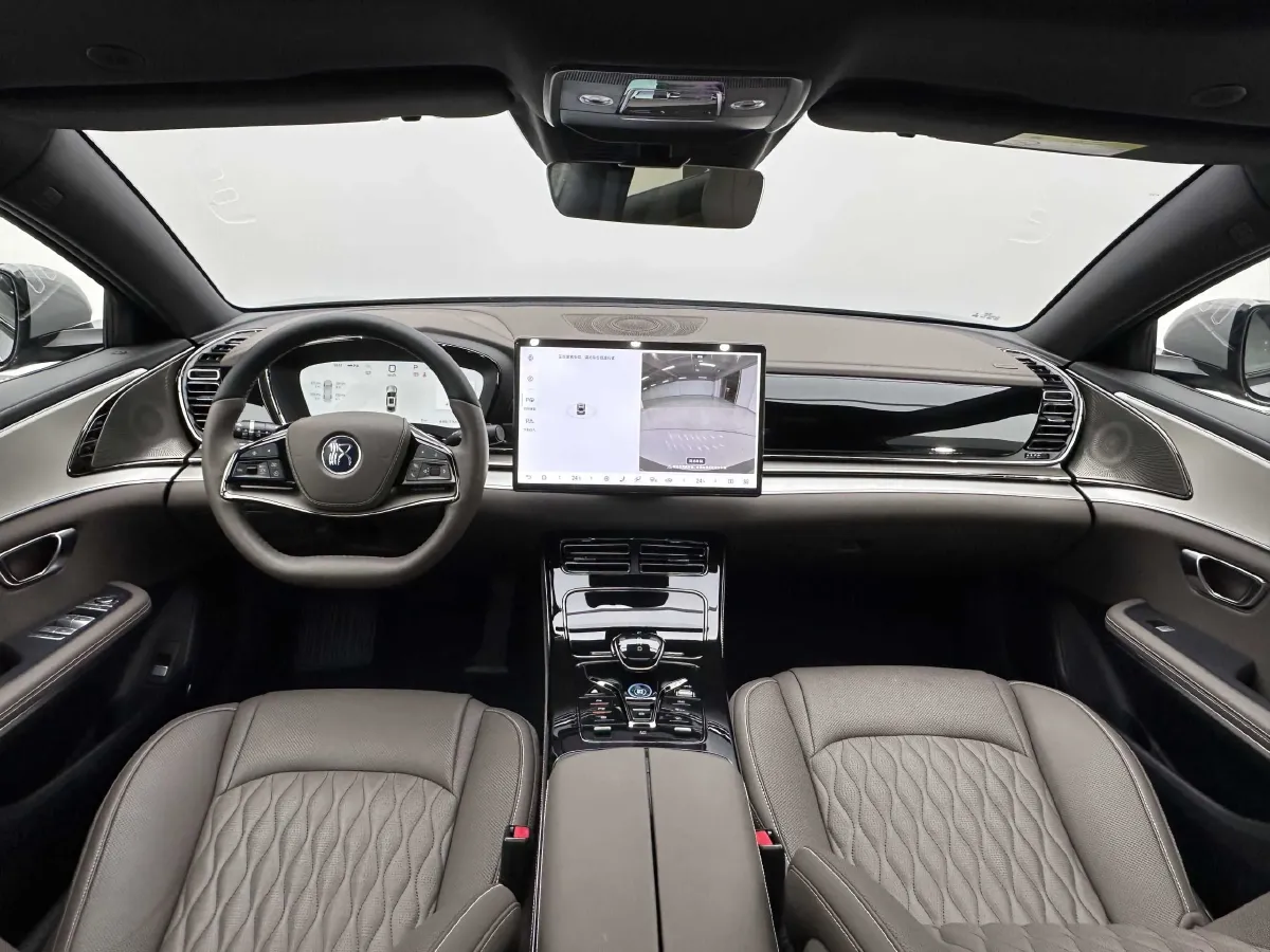 2025 BYD Han BEV 60.48KWH,autocango,china used car exporter,china ev exporter,chinese used car exporter,chinese used ev exporter