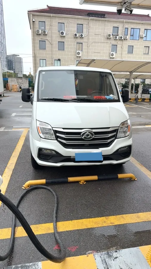 2021 MAXUS XinTu V80 2.0T 139HP L4 6MT,autocango,china used car exporter,china ev exporter,chinese used car exporter,chinese used ev exporter