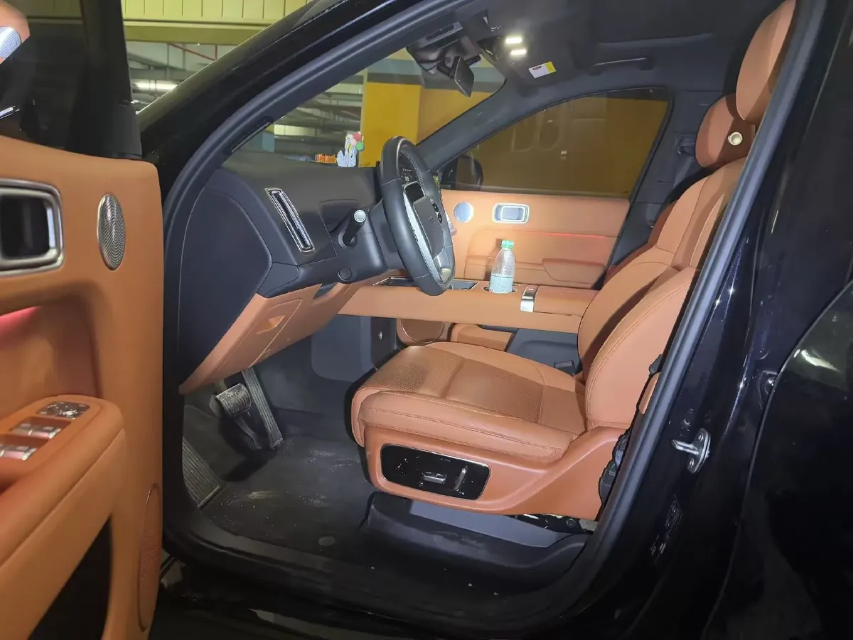 2024 Land Rover Range Rover Evoque 1.5T 200HP L3 8AT PHEV 15.5KWH,autocango,china used car exporter,china ev exporter,chinese used car exporter,chinese used ev exporter