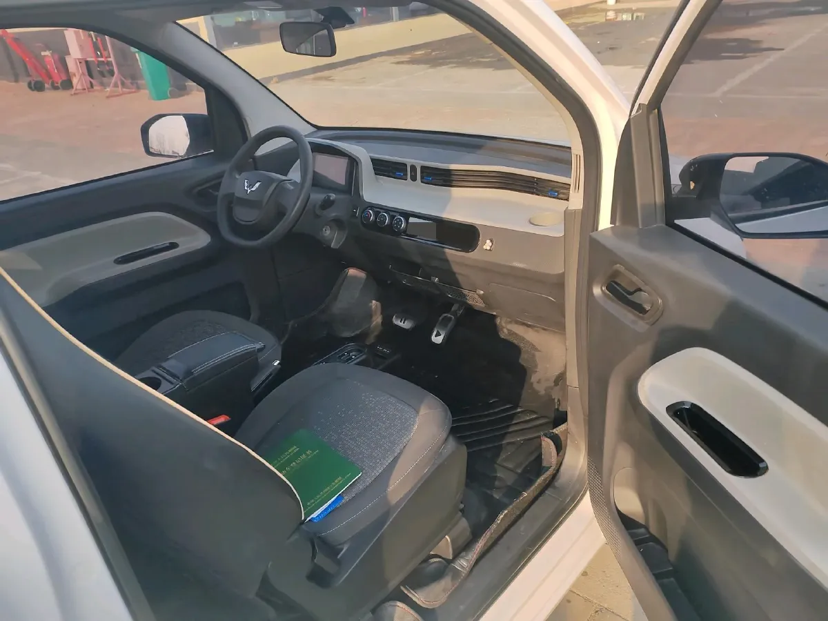 2020 WuLing HongGuang MINI EV BEV 9.3KWH,autocango,china used car exporter,china ev exporter,chinese used car exporter,chinese used ev exporter