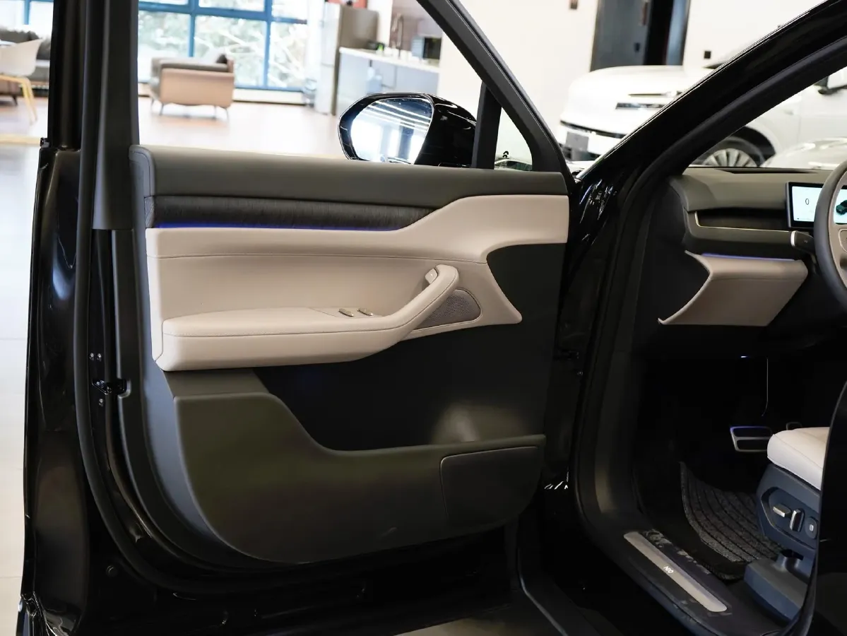 2024 NIO ES8 BEV 75KWH,autocango,china used car exporter,china ev exporter,chinese used car exporter,chinese used ev exporter