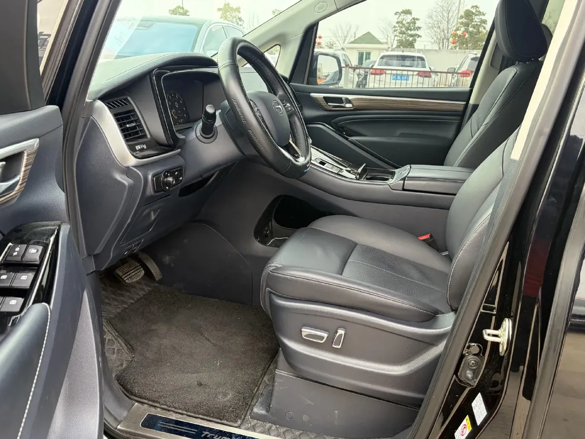 2023 GAC Trumpchi M8 2.0T 252HP L4 8AT,autocango,china used car exporter,china ev exporter,chinese used car exporter,chinese used ev exporter