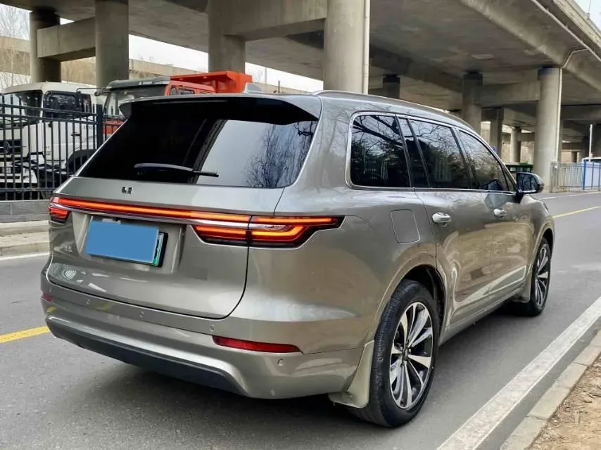2020 Li ONE Range Extended 131HP REEV 40.5KWH,autocango,china used car exporter,china ev exporter,chinese used car exporter,chinese used ev exporter
