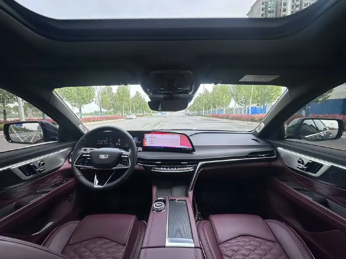 2023 Cadillac CT6 2.0T 237HP L4 10AT,autocango,china used car exporter,china ev exporter,chinese used car exporter,chinese used ev exporter