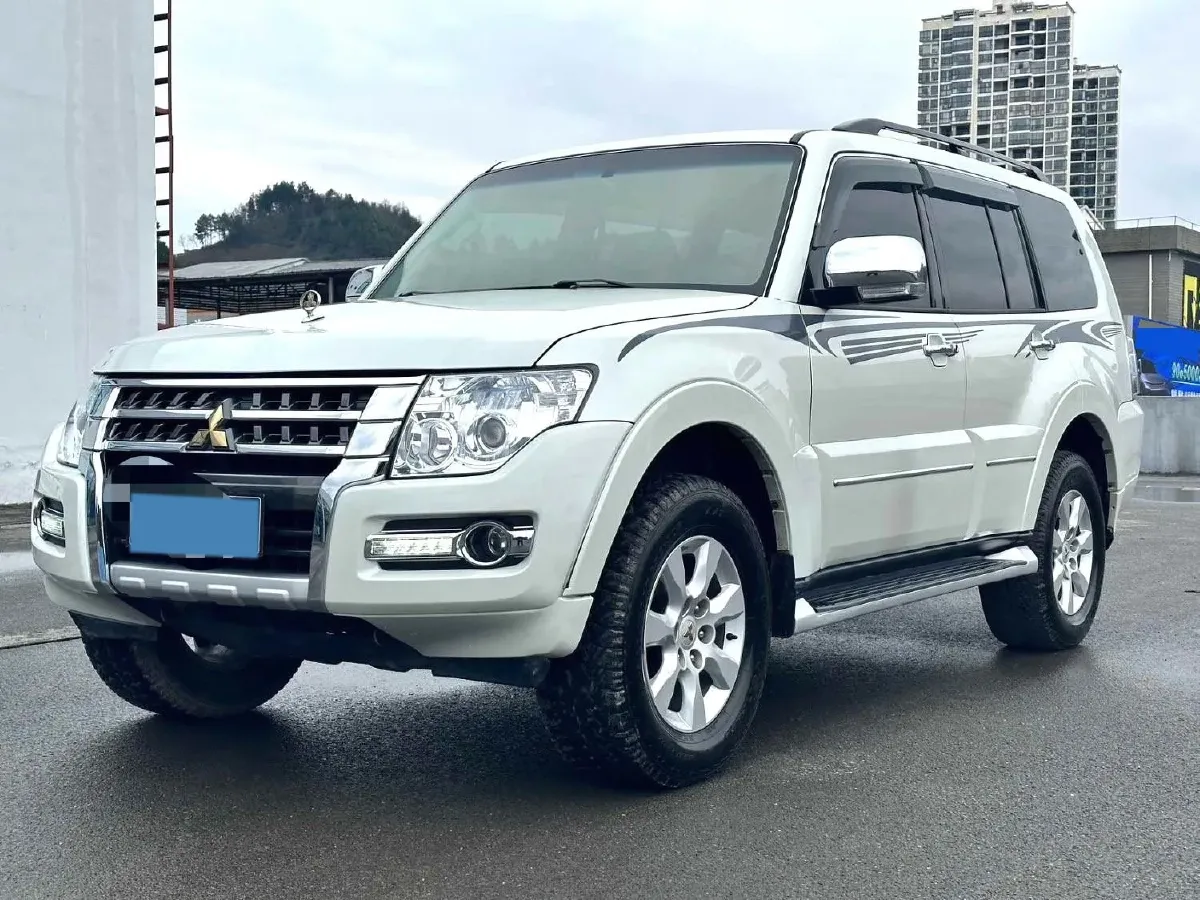 2018 Mitsubishi Pajero 3.0L 174HP V6 5AT,autocango,china used car exporter,china ev exporter,chinese used car exporter,chinese used ev exporter