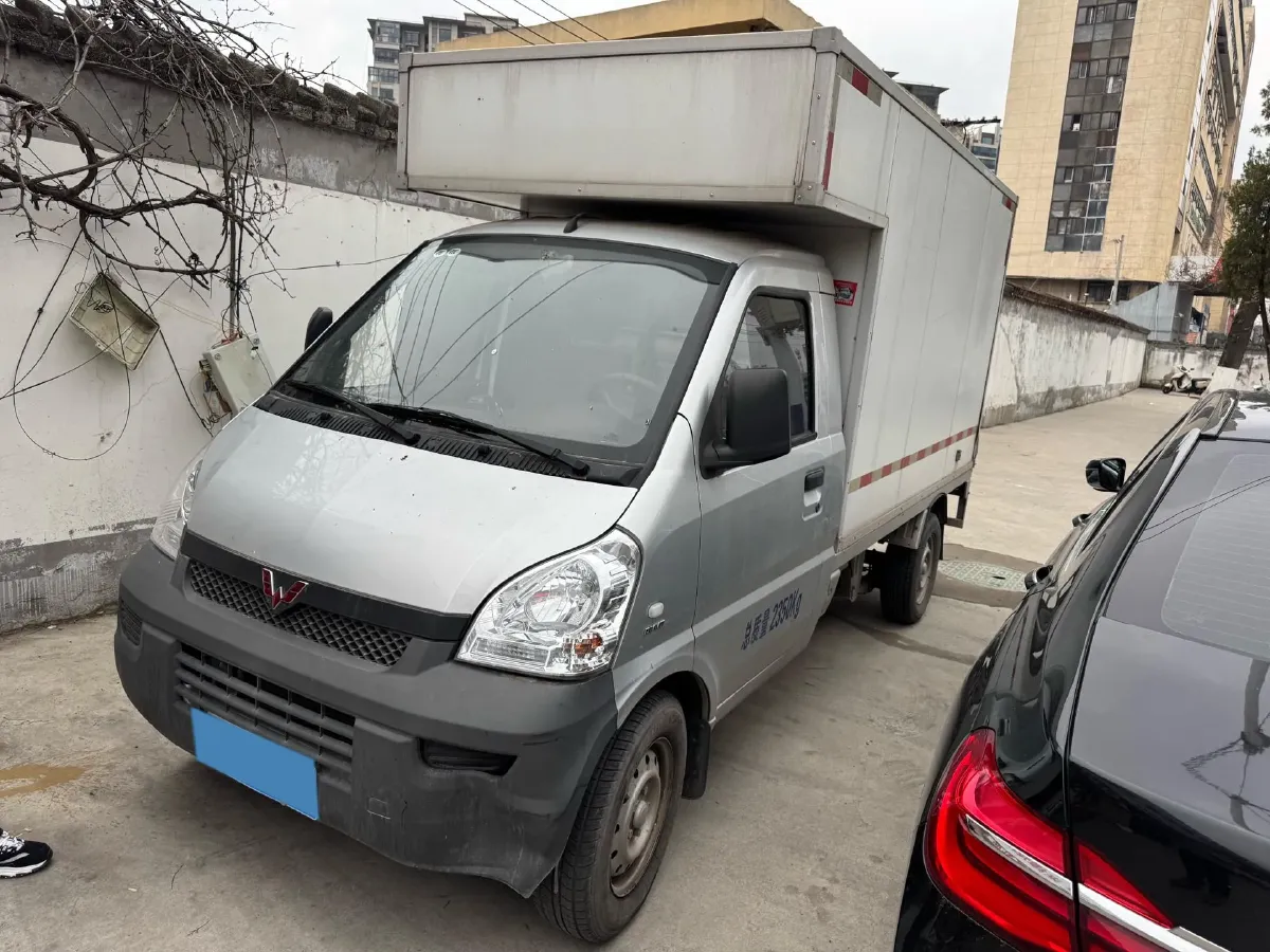 2021 WuLing RongGuang Mini Truck 1.5L 99HP L4 5MT,autocango,china used car exporter,china ev exporter,chinese used car exporter,chinese used ev exporter