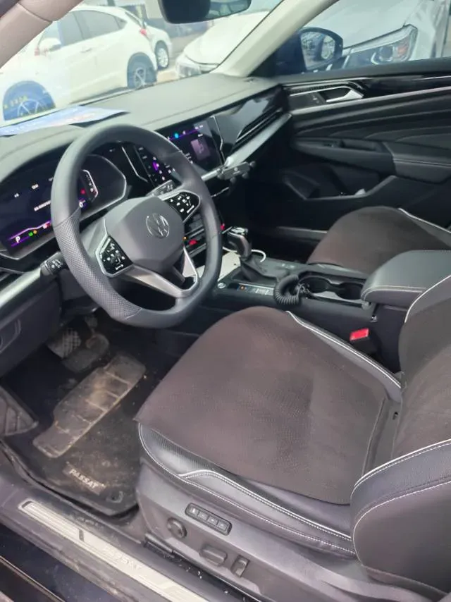 2024 Volkswagen Passat 2.0T 220HP L4 7DCT,autocango,china used car exporter,china ev exporter,chinese used car exporter,chinese used ev exporter