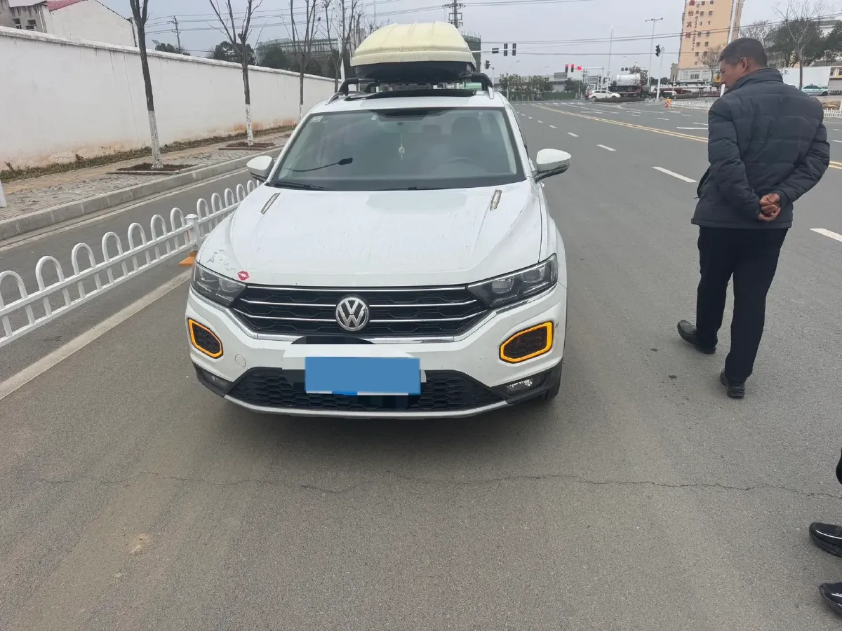 2019 Volkswagen T-Roc 1.4T 150HP L4 7DCT,autocango,china used car exporter,china ev exporter,chinese used car exporter,chinese used ev exporter