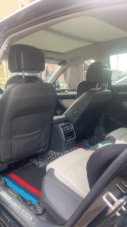 2023 Volkswagen Magotan 2.0T 186HP L4 7DCT,autocango,china used car exporter,china ev exporter,chinese used car exporter,chinese used ev exporter