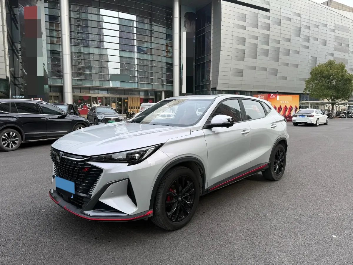 2024 ChangAn X5 PLUS 1.5T 188HP L4 7DCT,autocango,china used car exporter,china ev exporter,chinese used car exporter,chinese used ev exporter
