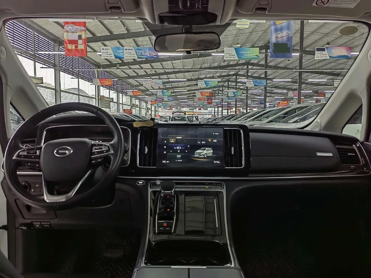 2021 GAC Trumpchi M8 2.0T 252HP L4 8AT,autocango,china used car exporter,china ev exporter,chinese used car exporter,chinese used ev exporter