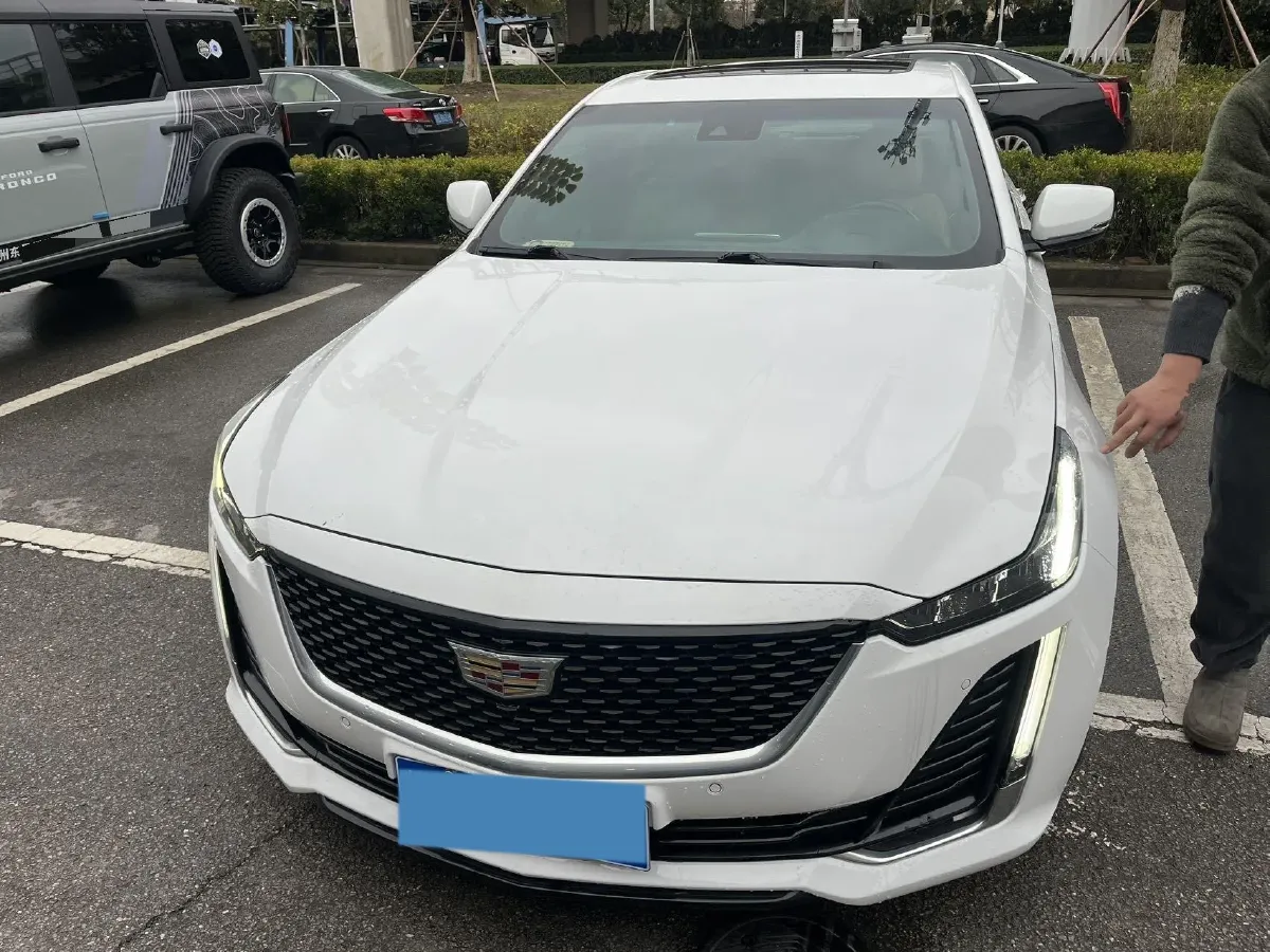 2020 Cadillac CT5 2.0T 241HP L4 10AT,autocango,china used car exporter,china ev exporter,chinese used car exporter,chinese used ev exporter