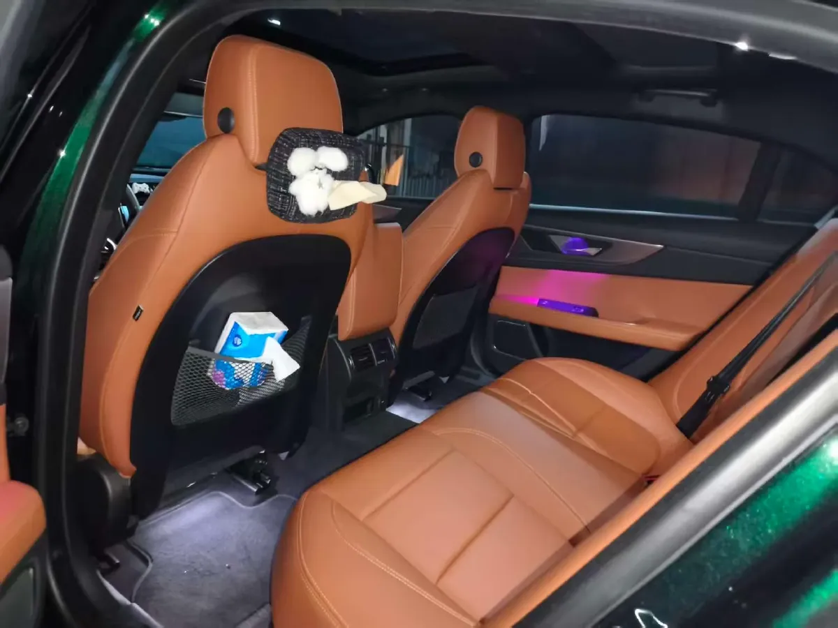 2023 Jaguar XEL 2.0T 250HP L4 8AT,autocango,china used car exporter,china ev exporter,chinese used car exporter,chinese used ev exporter