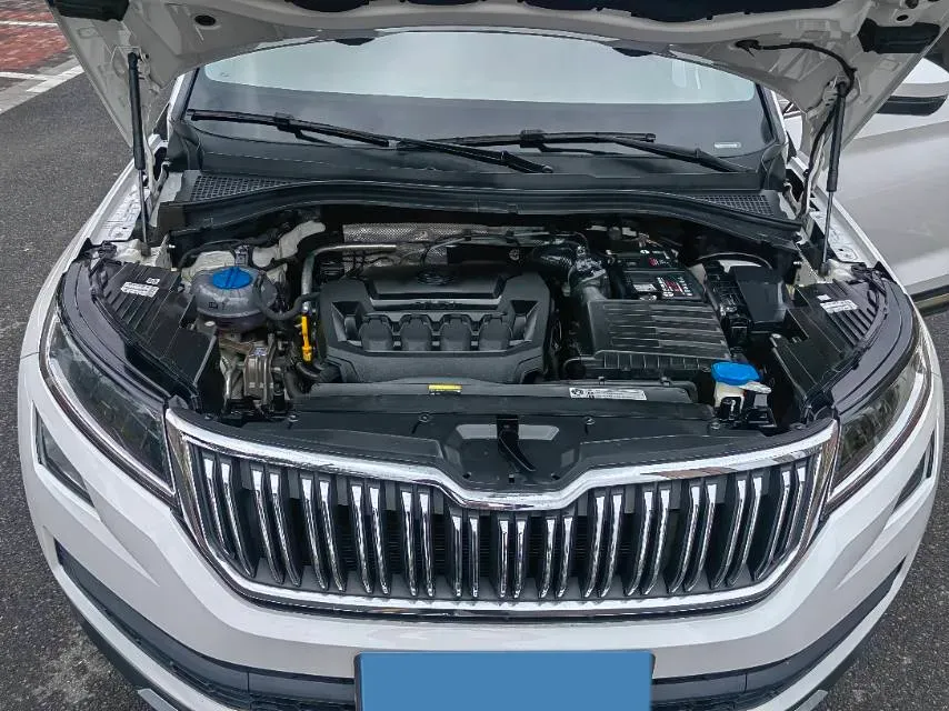 2018 Skoda Kodiak 2.0T 186HP L4 7DCT,autocango,china used car exporter,china ev exporter,chinese used car exporter,chinese used ev exporter